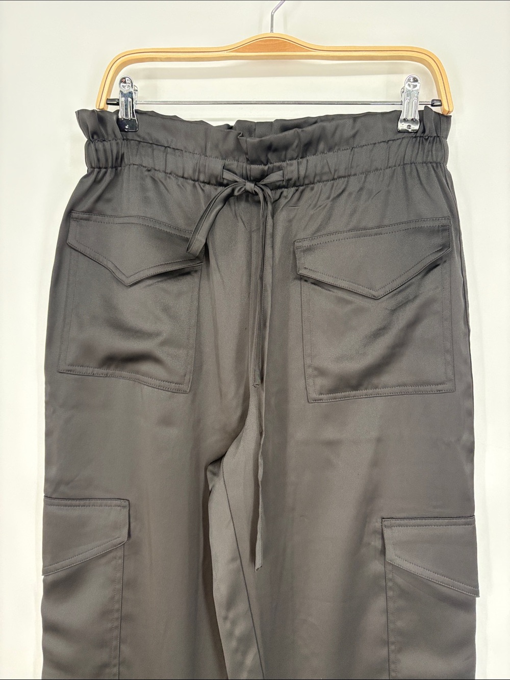 🦭 Banana Republic satin cargo black Track Cargo Joggers